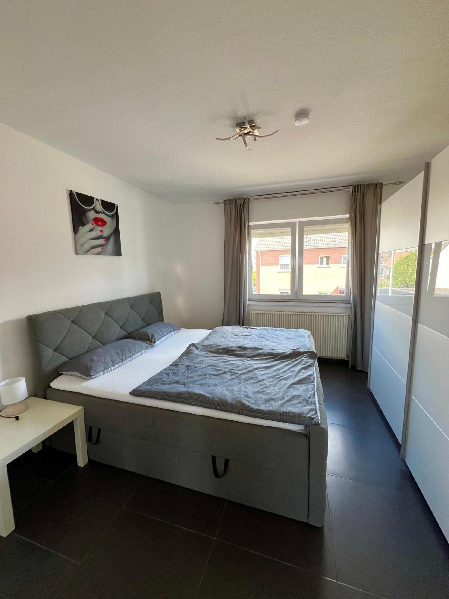 Elegante Apartment In Erftstadt Mit Balkon, Zentral, Bahnhof Nah, Phantasialand Bruehl Bei Cologne Kültér fotó
